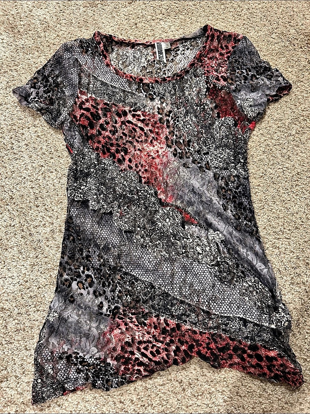 BKE Women's Animal Print Lace Short Sleeve Top Size Medium
